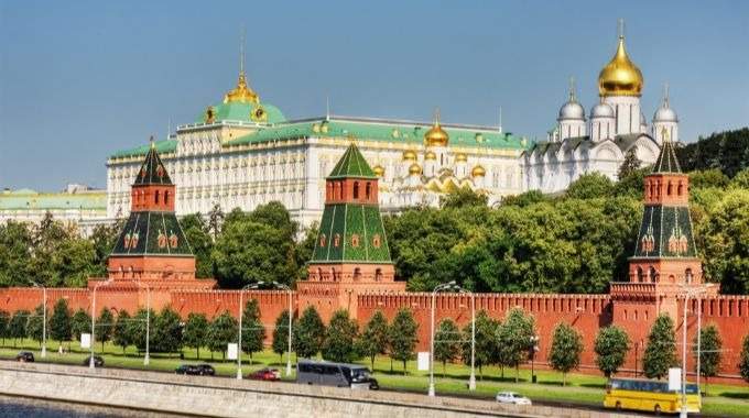 Explorez la Russie sans visa en prenant le ferry au départ d'Helsinki : Saint-Pétersbourg - Moscou - 5 jours (VF-01)